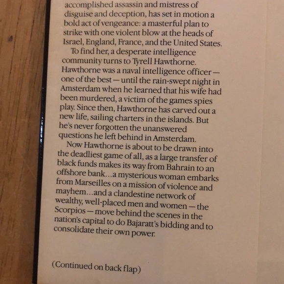 Bundle of Three Hardcover Books by Robert Ludlum - Picture 9 of 14